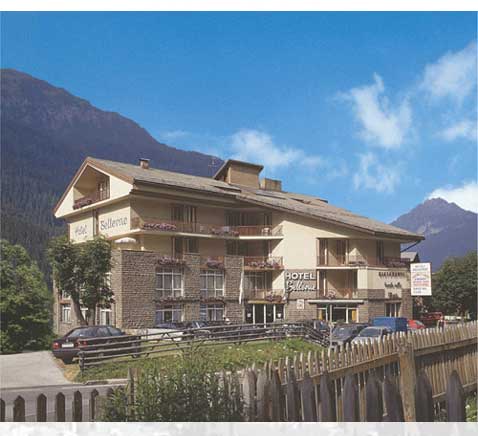 ����� Hotel & Club Bellevue Canazei, ����