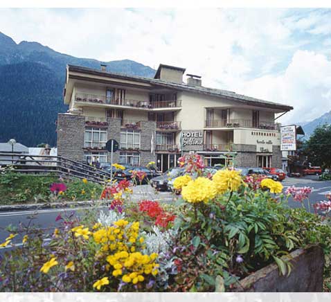����� Hotel & Club Bellevue Canazei, ����