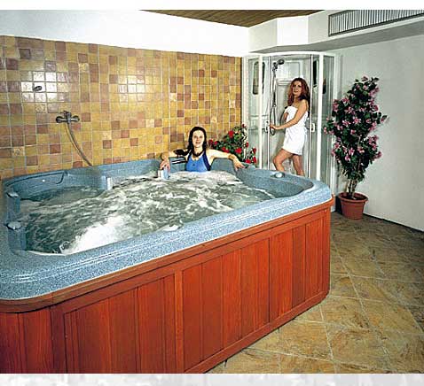 ����� Hotel & Club Bellevue Canazei, ����