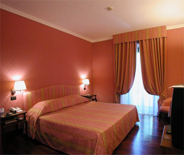 ����� Ambasciatori Palace, ����