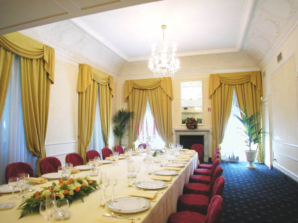 ����� Ambasciatori Palace, ����