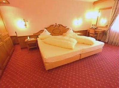 ����� Palace Hotel Ravelli, ����