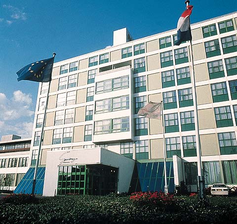 ����� Galaxy Hotel, ����