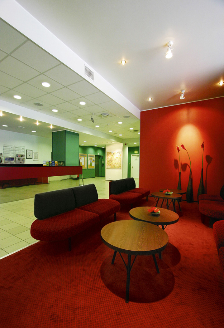 ����� Reval Central, ����