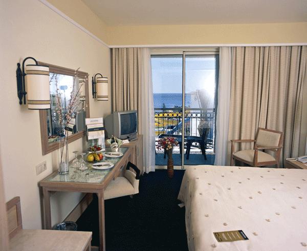 ����� Amara Beach Resort, ����