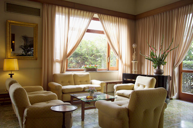����� Grand Hotel De La Ville, ����