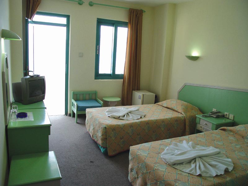 ����� Emre Beach, ����