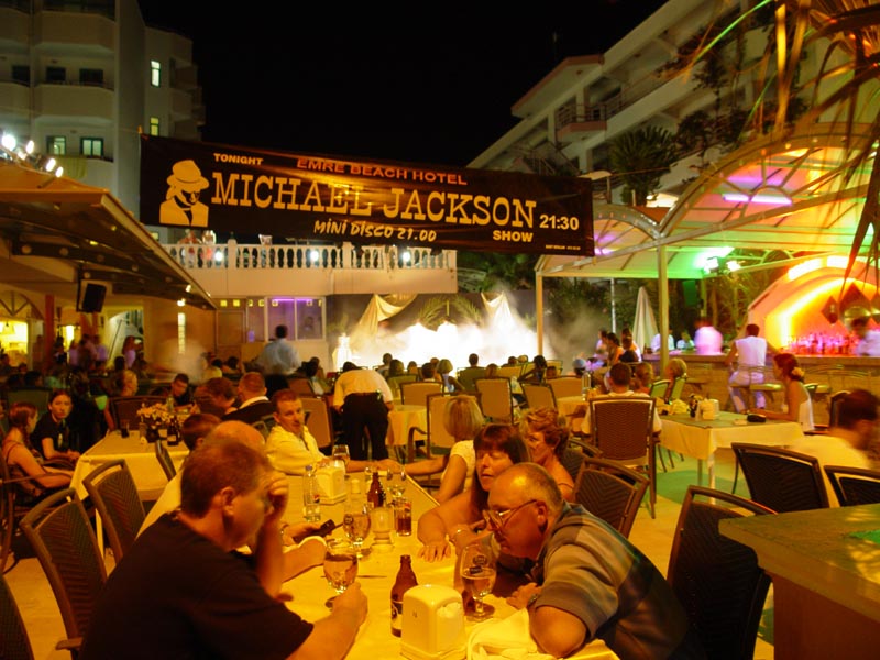 ����� Emre Beach, ����