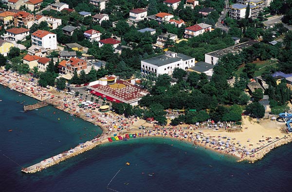����� Pavilions Slaven, ����