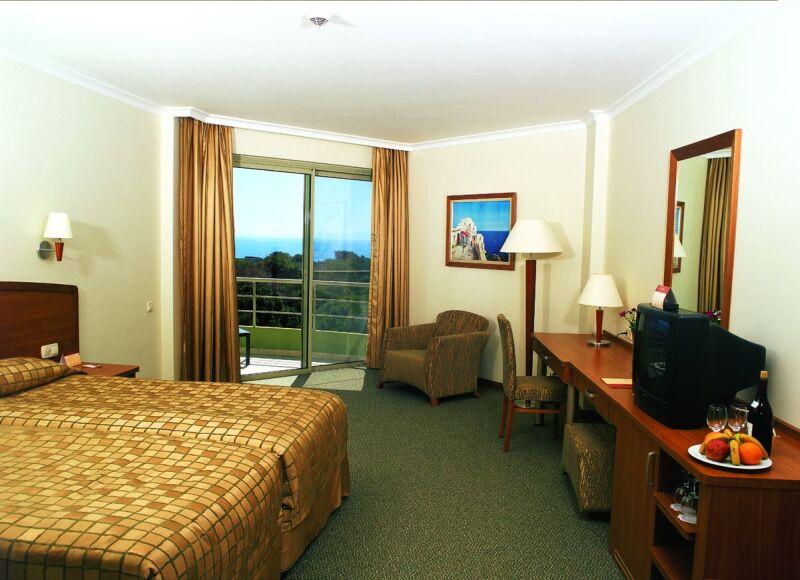����� Maritim Pine Beach Resort, ����