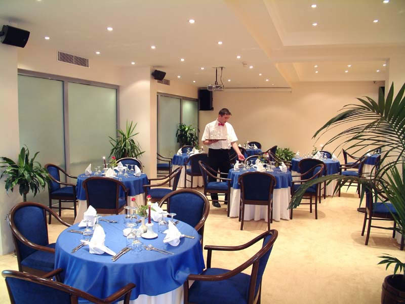 ����� Best Western Khan, ����